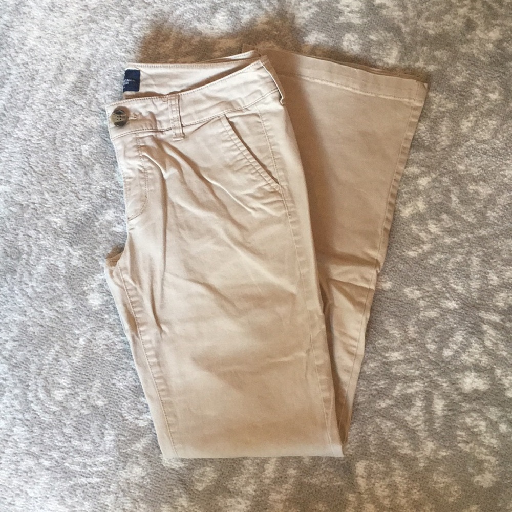 American Eagle Kick Book Khakis